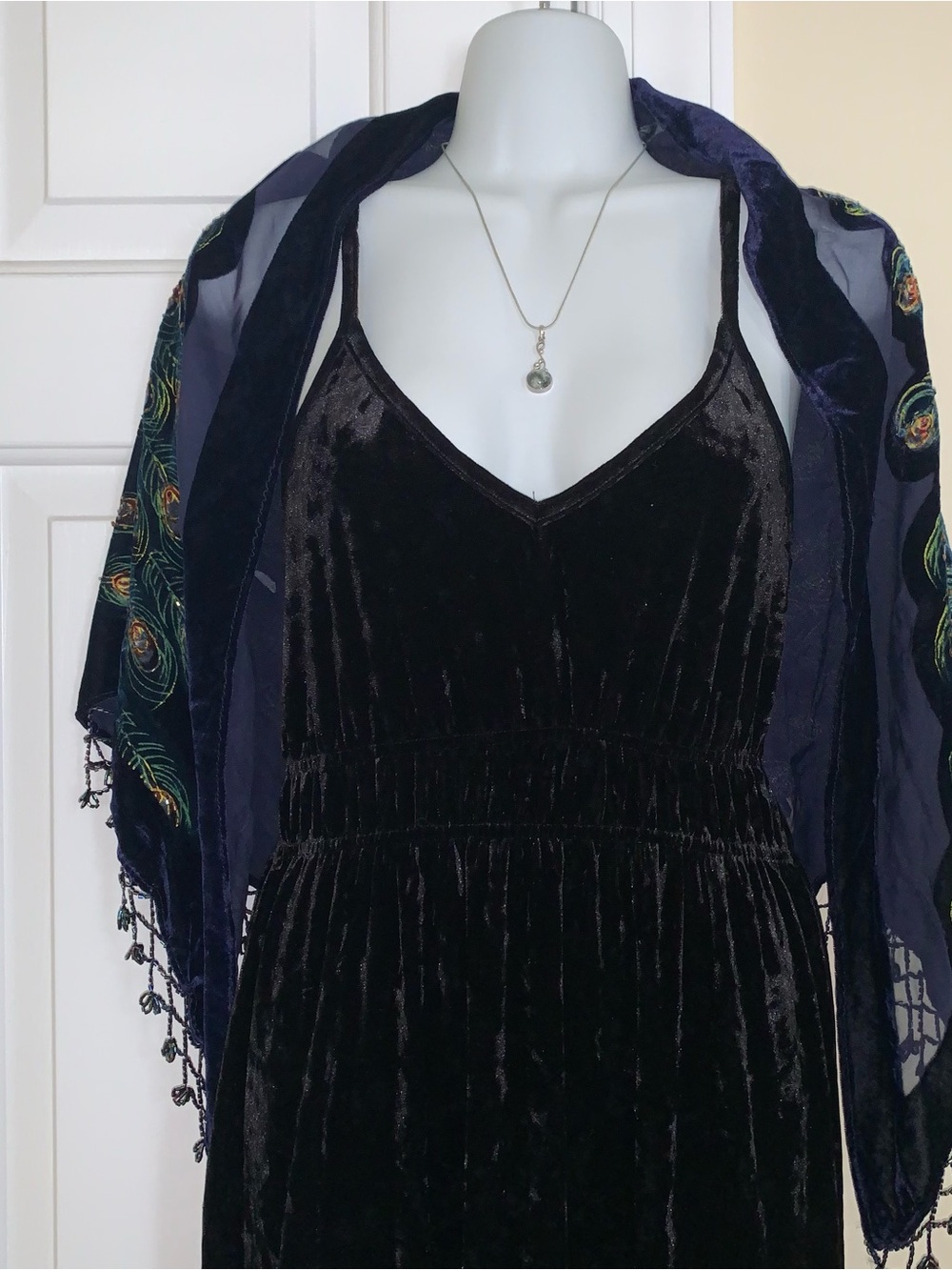 ROMEO & JULIET COUTURE Velvet Maxi Dress